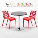 Table ronde noire 70x70 et 2 Chaises Colorées bar café Gelateria Cosmopolitan Catalogue