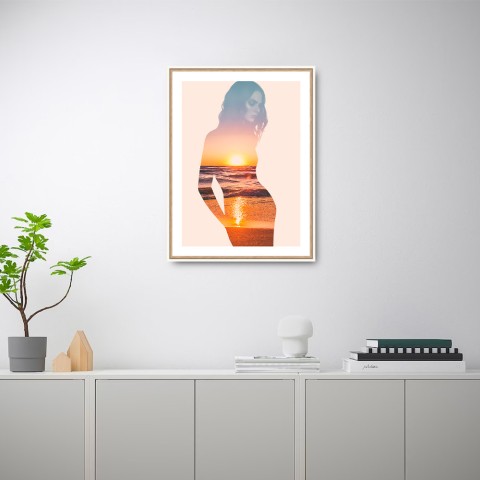 Tableau décoratif moderne photographique femme plage coucher de soleil cadre 30 × 40 cm Unika 0044