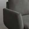 Moderne Scandinavische bank met 3 zitplaatsen in essentiële stijl, gemaakt van grijze stof genaamd Folkerd. Karakteristieken