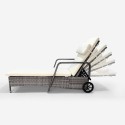 Rotan ligstoel met wielen en armleuningen Kanani Karakteristieken
