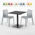 Vierkante tafel 60x60 cm zwarte poot en wit blad met 2 gekleurde stoelen Gruyver Kiwi Aanbieding