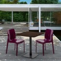 Vierkante Tafel 70x70 cm houteffect blad met 2 gekleurde stoelen Ice Melon 