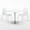 Vierkante salontafel wit 60x60 cm en 2 gekleurde stoelen Gruyver Strawberry 