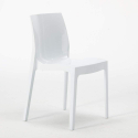 Vierkante salontafel wit 70x70 cm met stalen onderstel en 2 gekleurde stoelen Ice Cocktail 