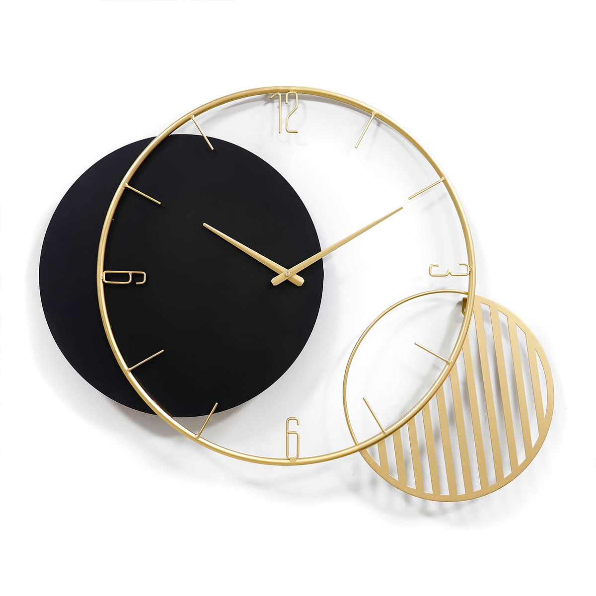 Moderne geometrische wandklok 75x68cm zwart en goud Celo Aanbieding Moderne geometrische wandklok 75x68cm zwart en goud Celo Aanbieding