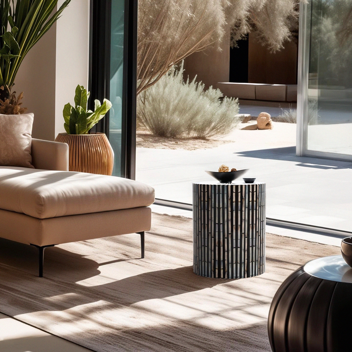 Table basse cylindrique incrustée de nacre blanche noire Ulan Promotion Table basse cylindrique incrustée de nacre blanche noire Ulan Promotion