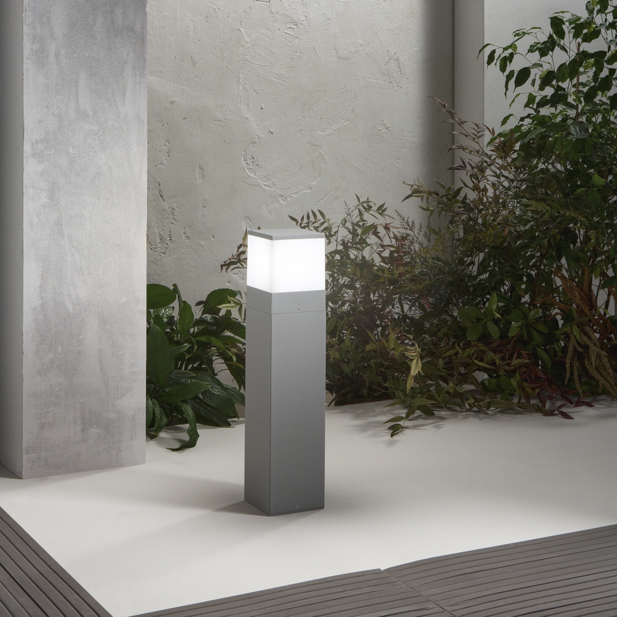 Lampadaire de jardin extérieur en métal argenté h60cm Booster Promotion