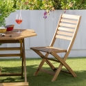 Opvouwbare achthoekige acaciahouten tafel met parasolgat Bali Voorraad