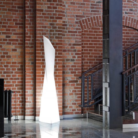 Modern contemporary design column floor lamp Manhattan by Slide